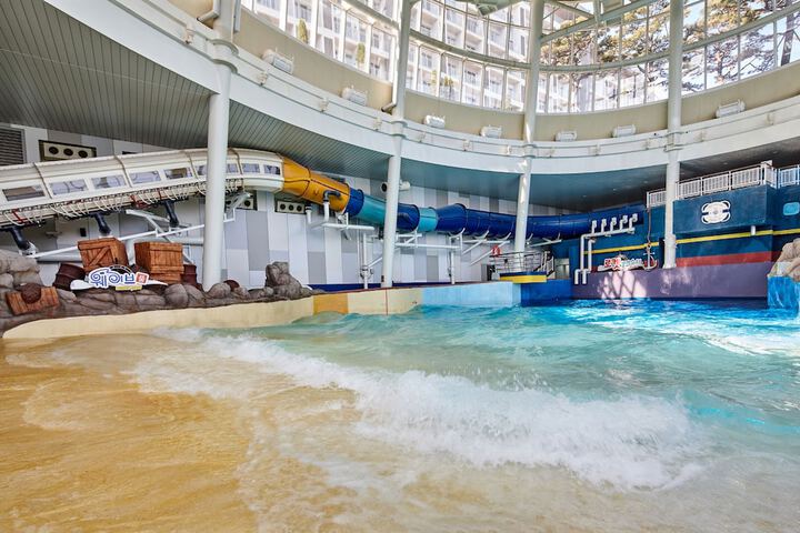 Pool 114 of 181