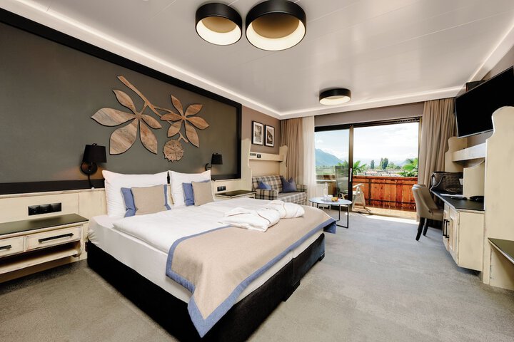 Room 16 of 65