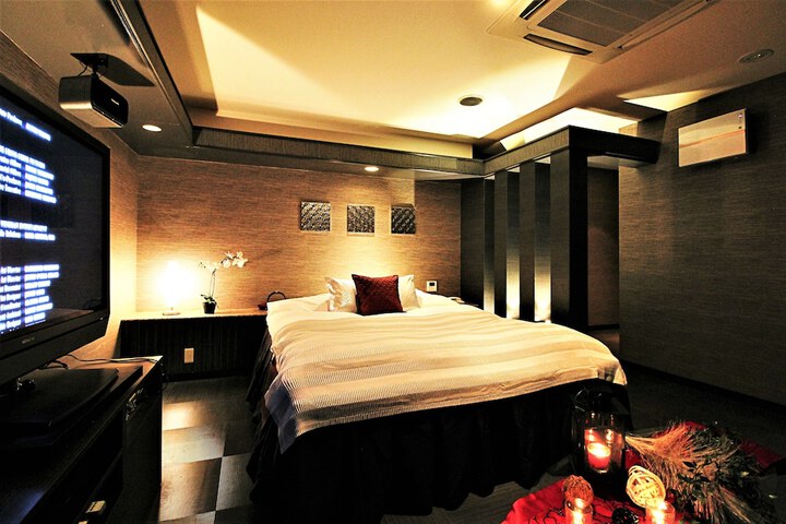 Room 9 of 51