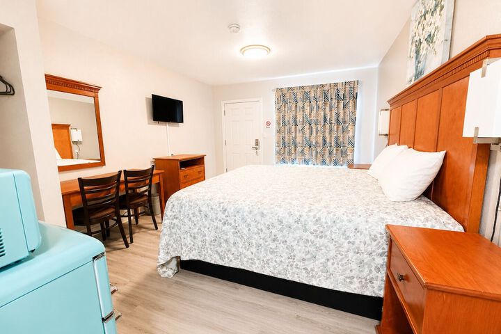 Room 19 of 65