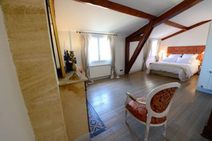 Room 21 of 74