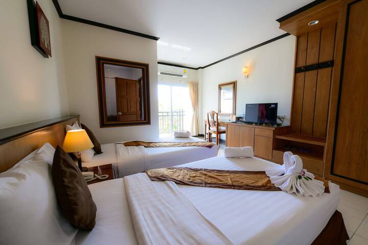 Room 5 of 49