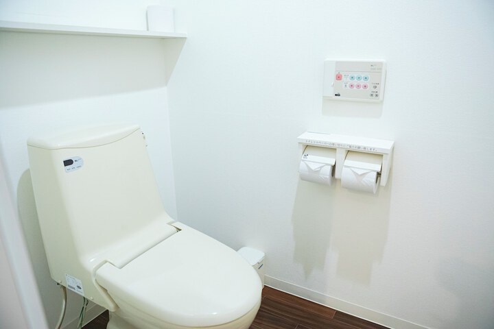 Room 172 of 257