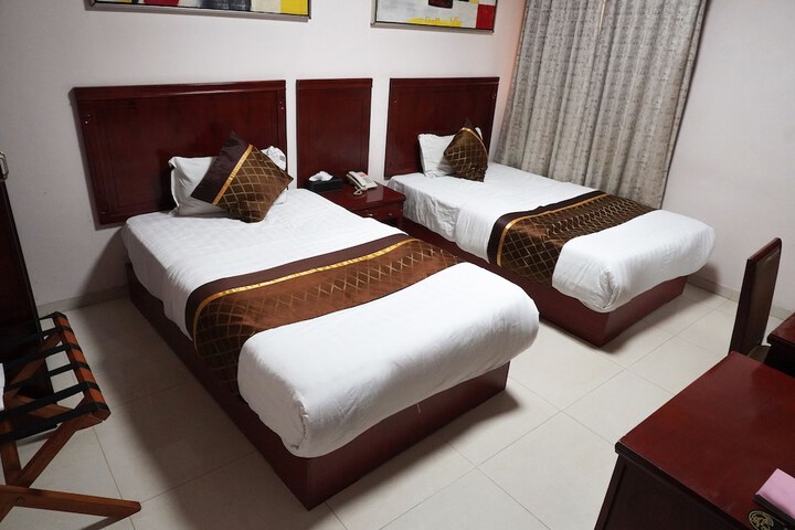 Room 8 of 26