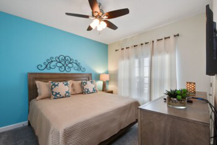 Room 17 of 32