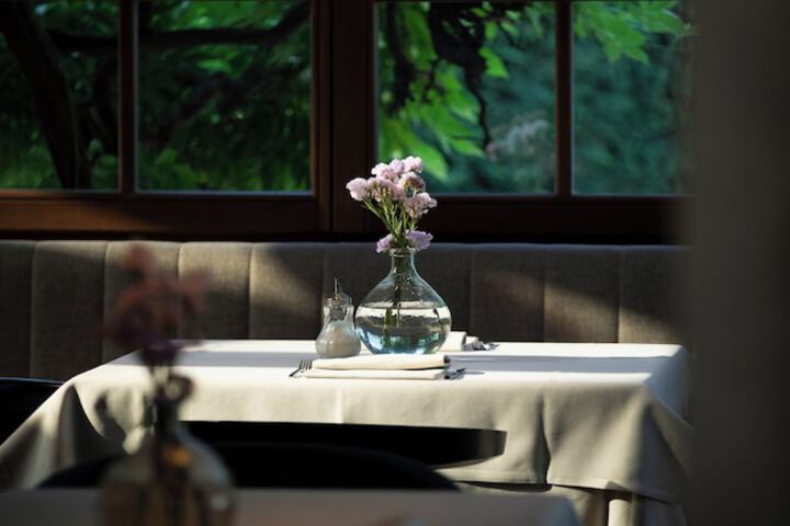 Dining 59 of 84
