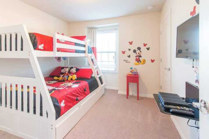 Room 5 of 31