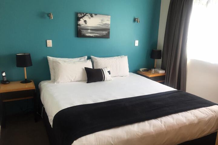 Room 15 of 35