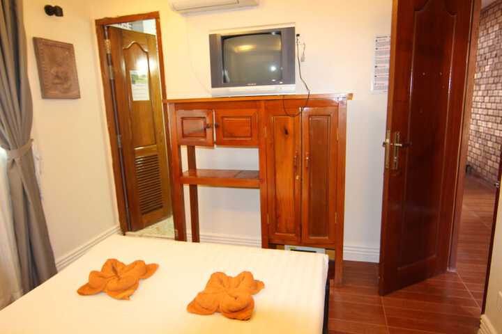 Room 15 of 64