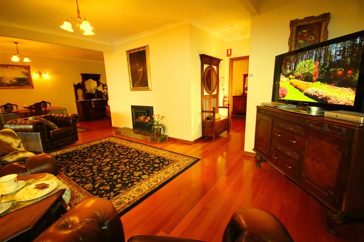 Room 17 of 50