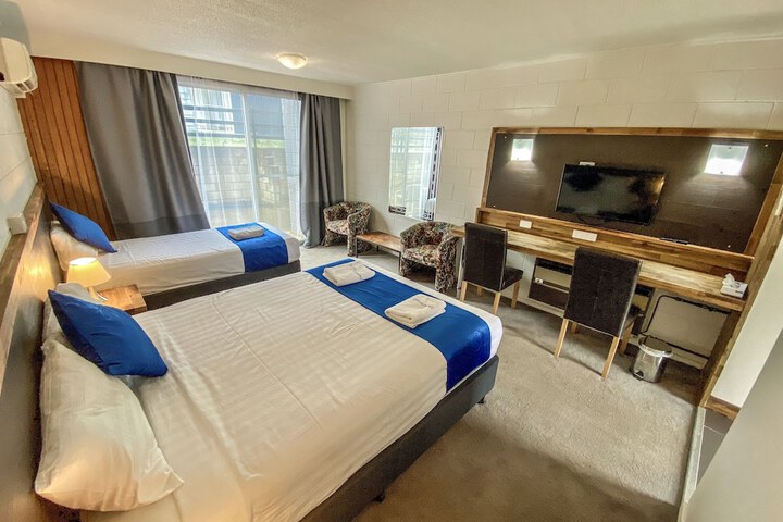 Room 16 of 58