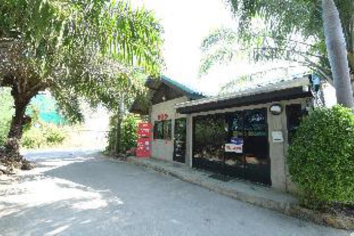 Oyo 522 Waaina Resort