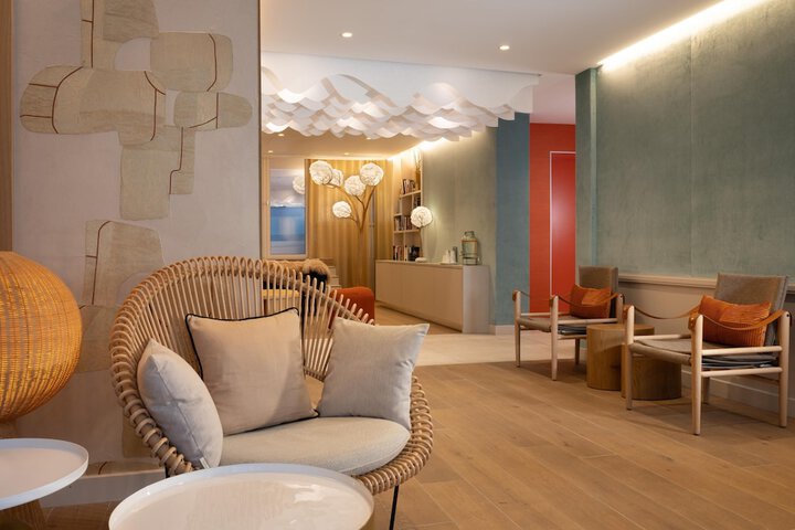 Hotel Interior 4 of 81