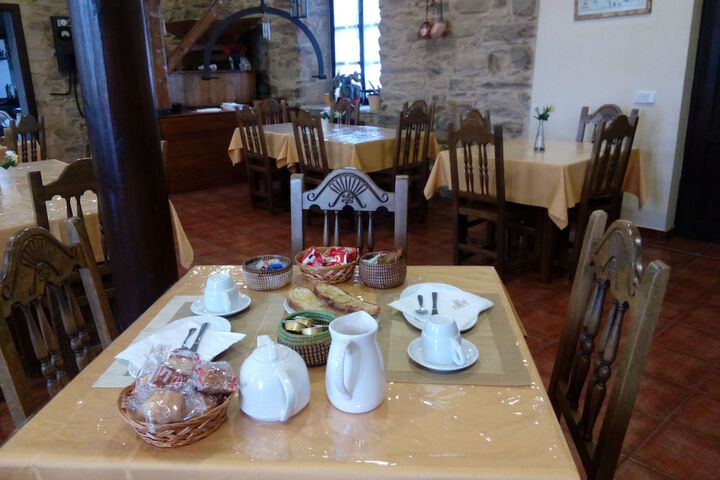 Breakfast/Coffee Service 32 of 52