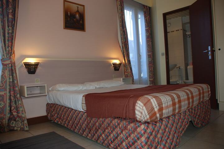 Room 8 of 36