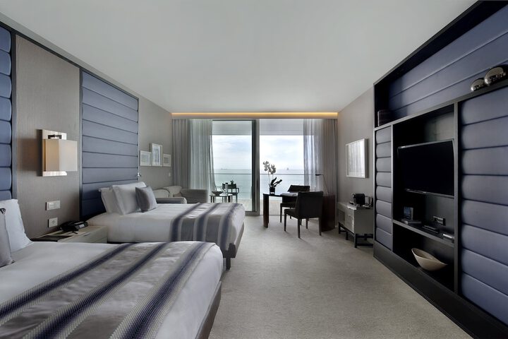Room 19 of 110