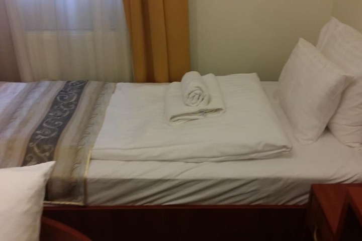 Room 21 of 48