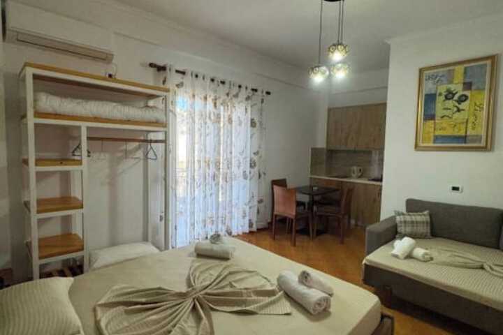 Room 15 of 35