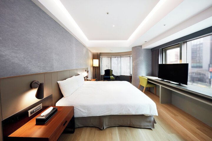 Room 30 of 72