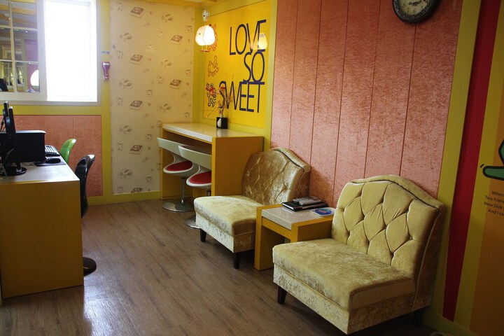 Room 76 of 84
