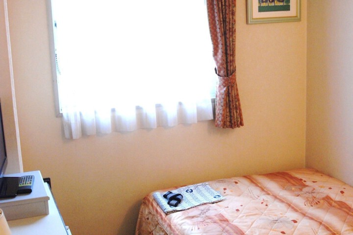 Room 7 of 45
