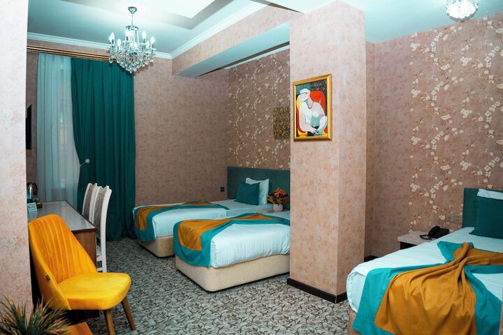 Room 6 of 113