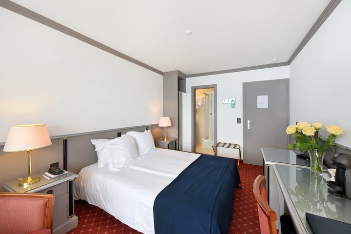 Room 21 of 57