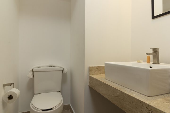 Room 126 of 148