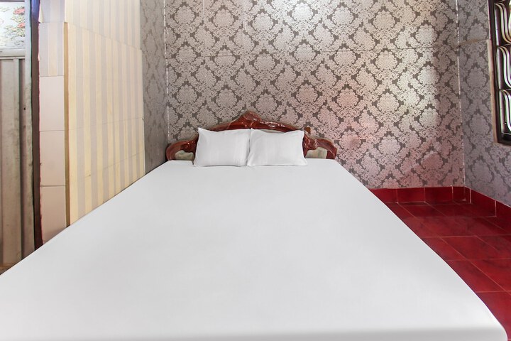 Room 8 of 22