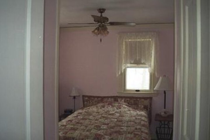 Photo of Lamp Post Inn and Gallery
