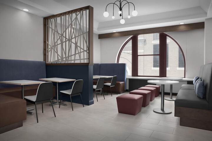 Breakfast/Coffee Service 39 of 46