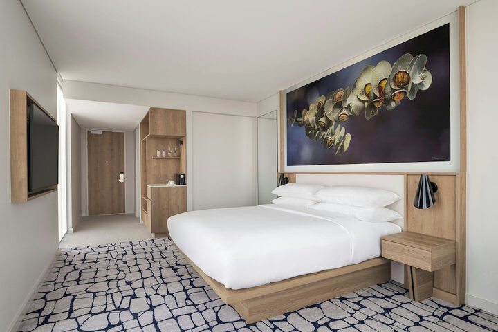 Room 12 of 64