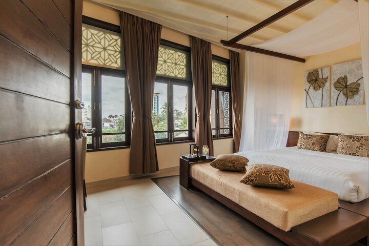 Room 28 of 95