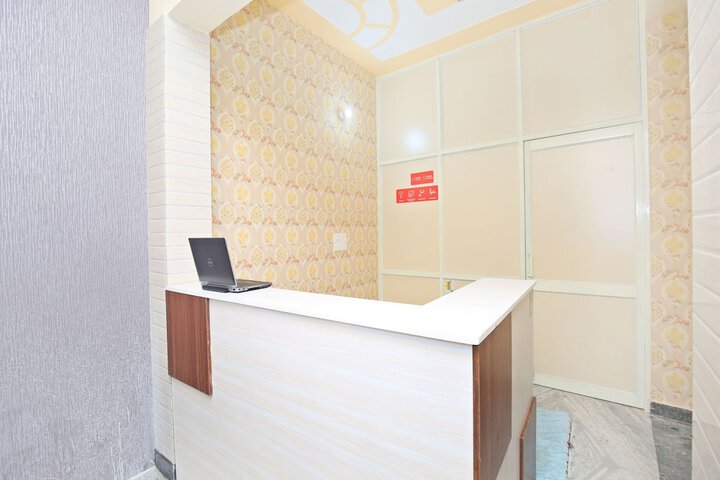 OYO 16431 Hotel New Comfort 1