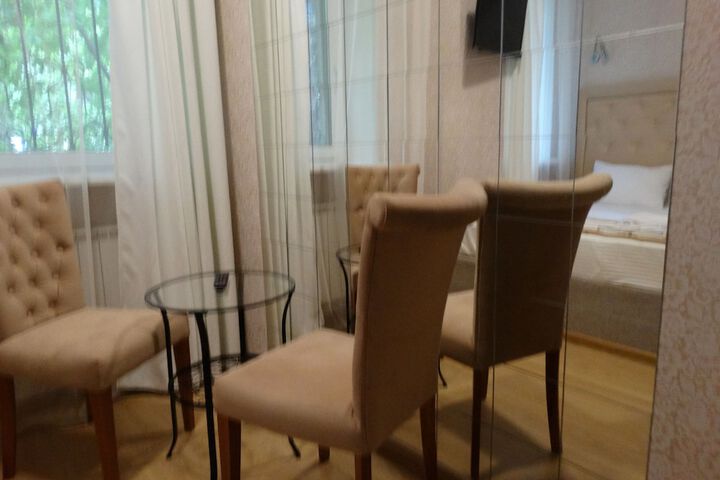 Room 15 of 40