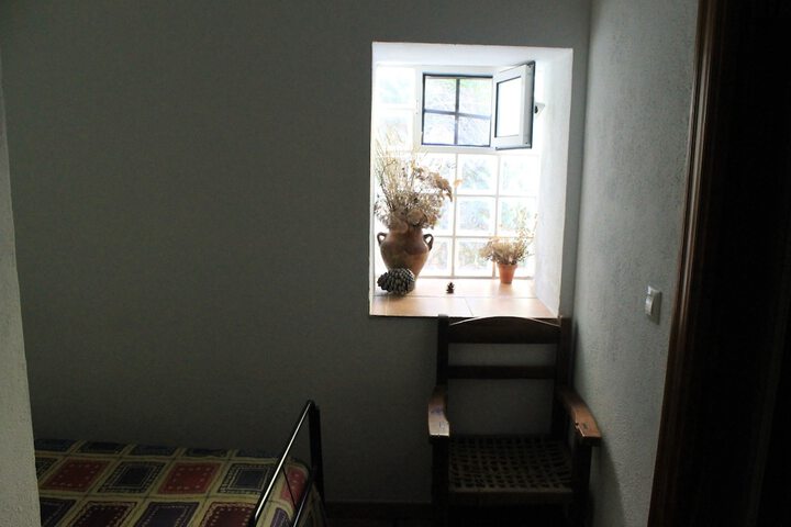 Room 6 of 43