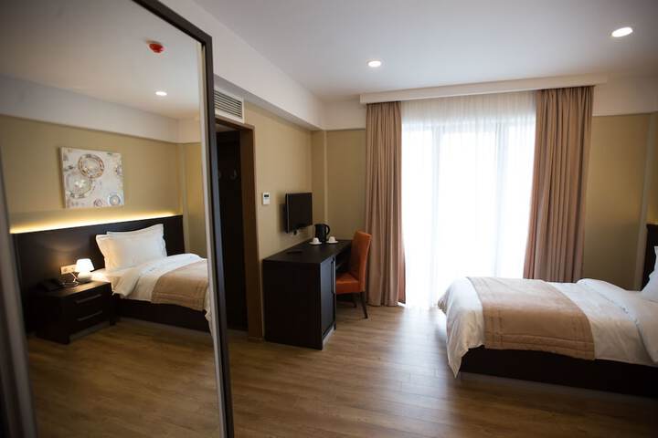 Room 15 of 47