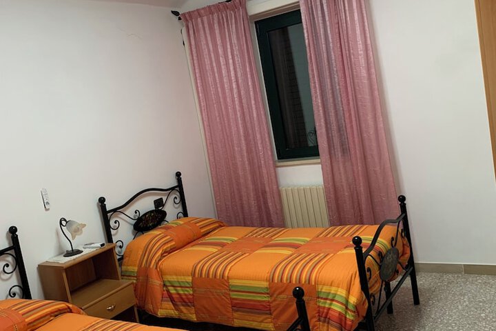 Room 3 of 50