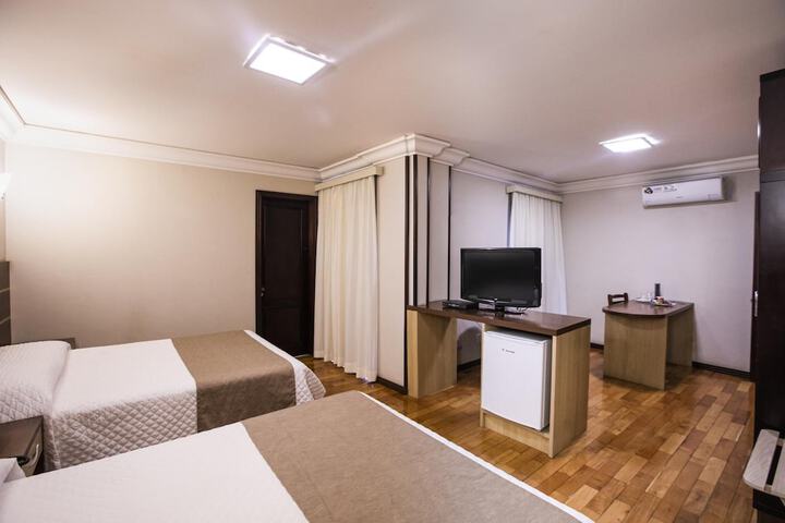 Room 6 of 56