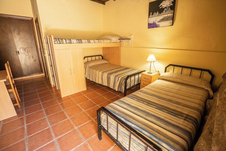 ALBERGUE EL SOLITARIO in Banos de Montemayor