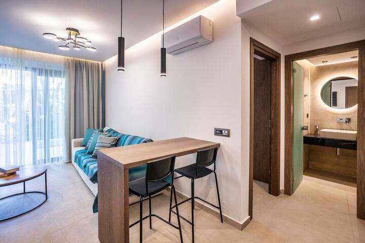 Room 34 of 59