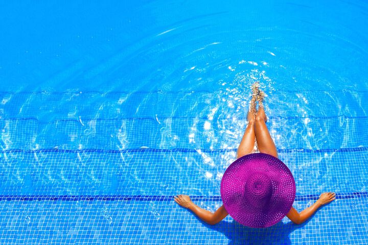 Pool 72 of 261