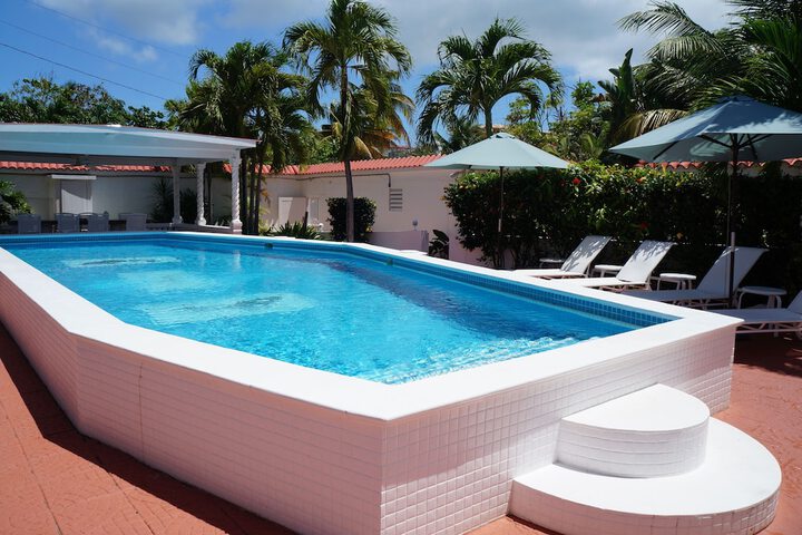 Pool 53 of 59