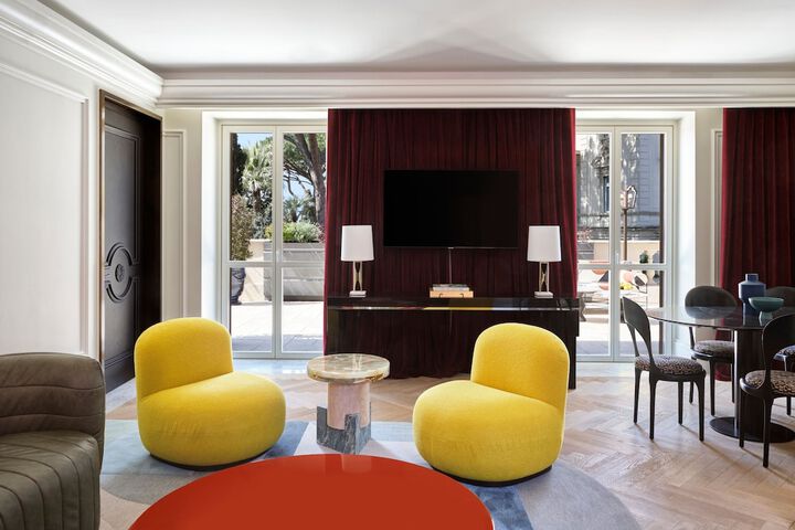 Room 27 of 202