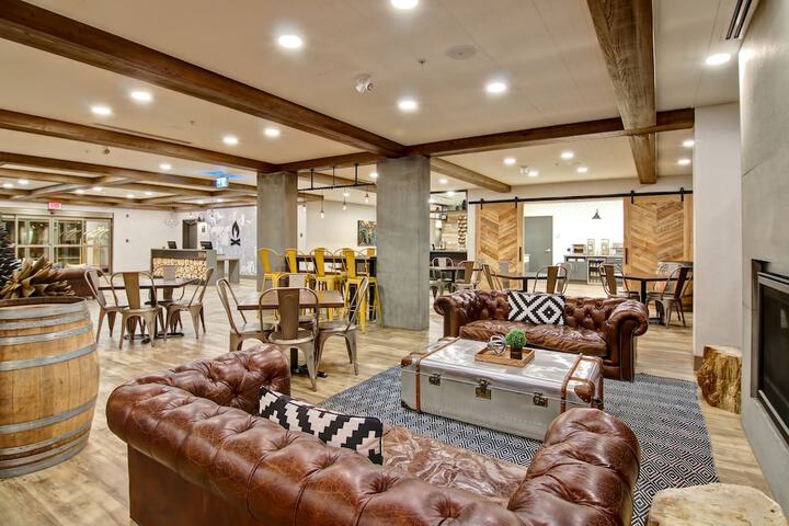 Guest Lobby