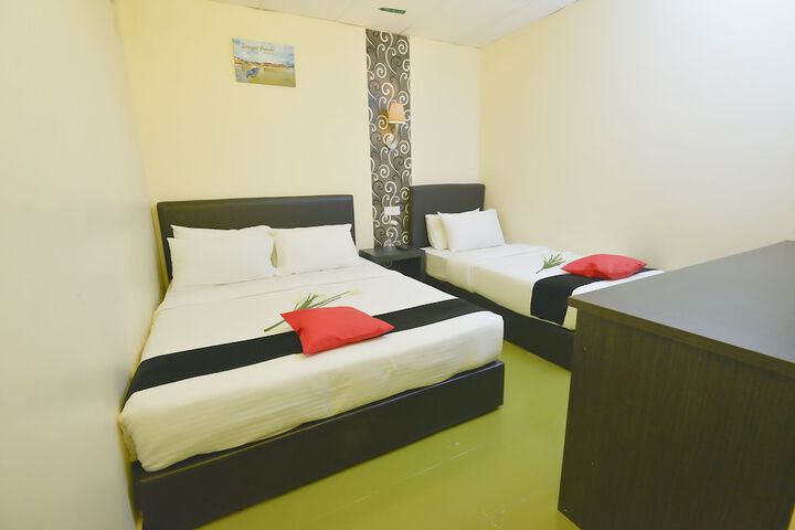 Room 18 of 34