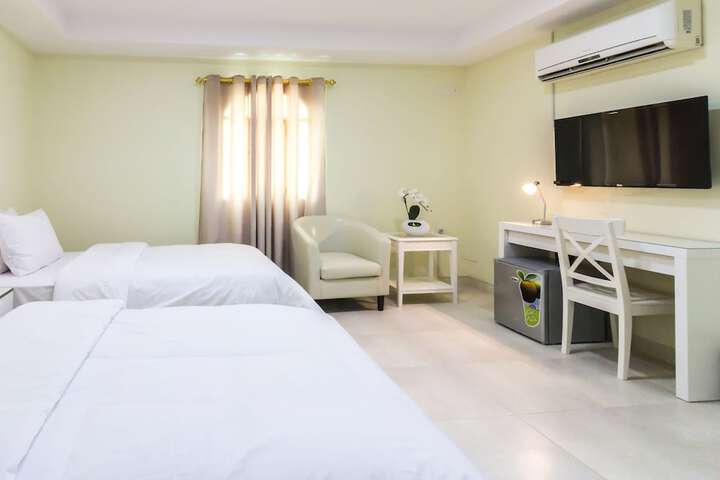 Room 18 of 36