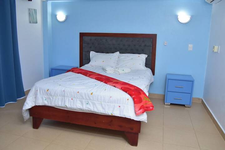 Room 26 of 102