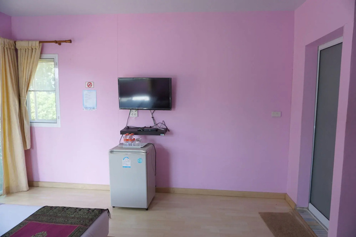 Room 3 of 13