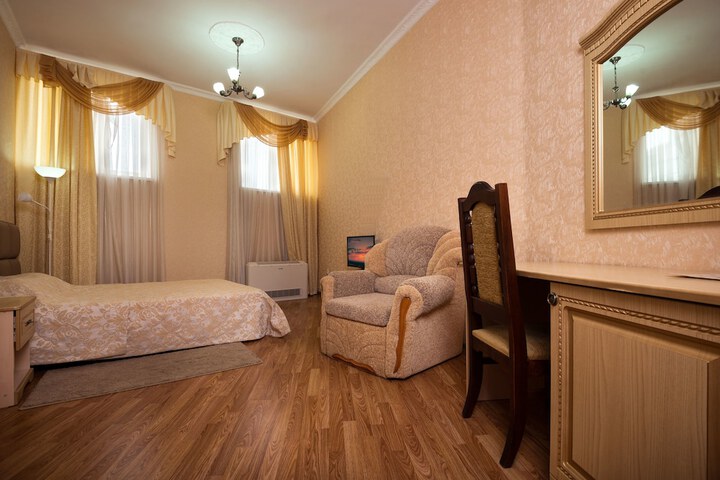 Room 10 of 39